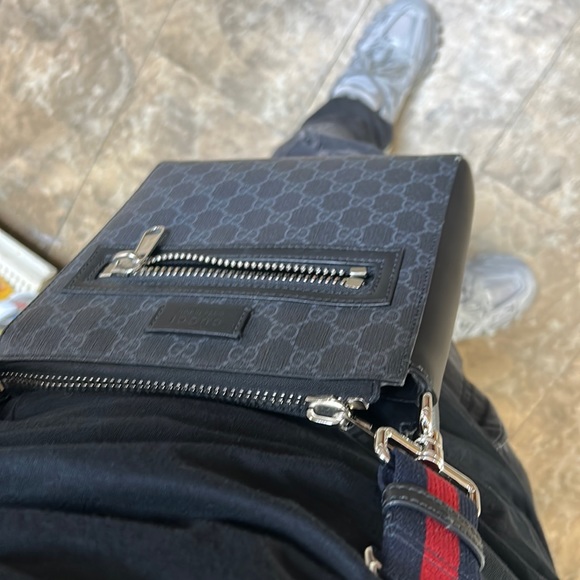 Gucci Messenger Bag - Picture 1 of 1